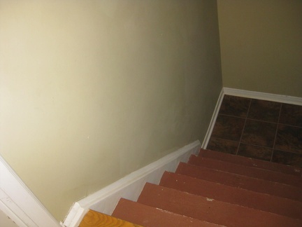 Handrail is Missing for Stairs